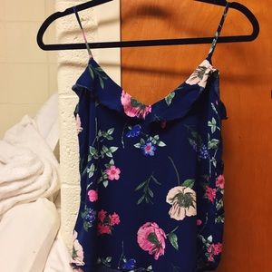 🌺Old Navy Navy Blue Floral Tank🌸
